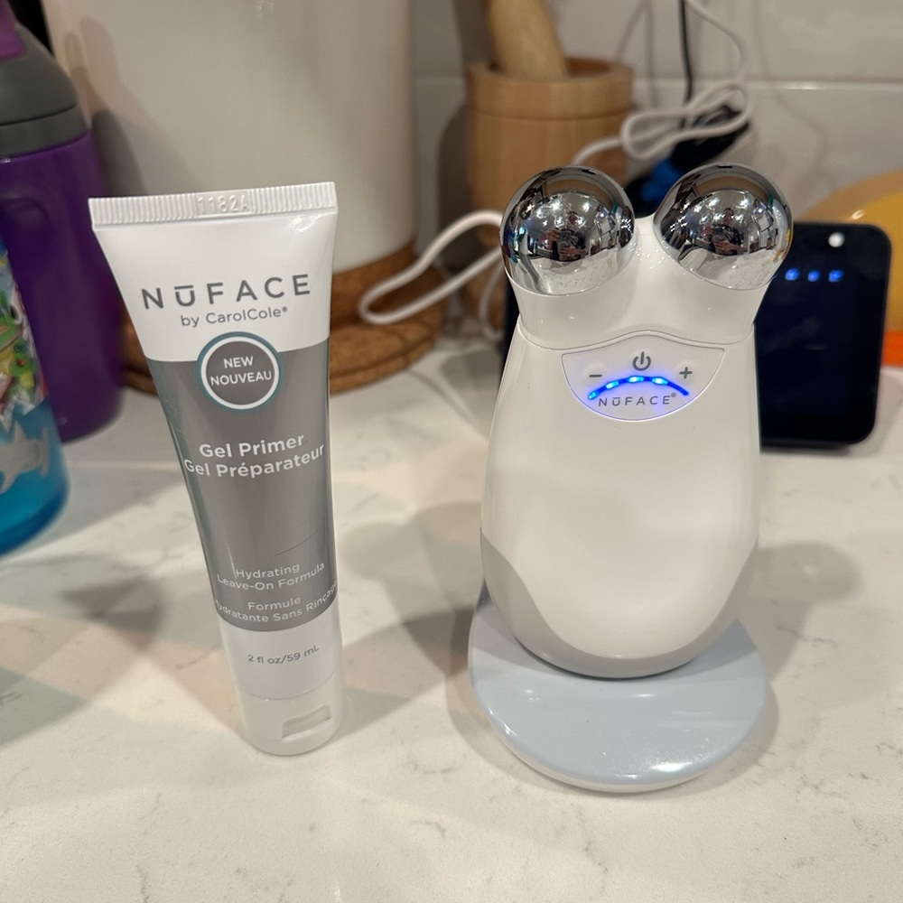 NuFace Facial Toning Device and Gel Primer - White and Silver